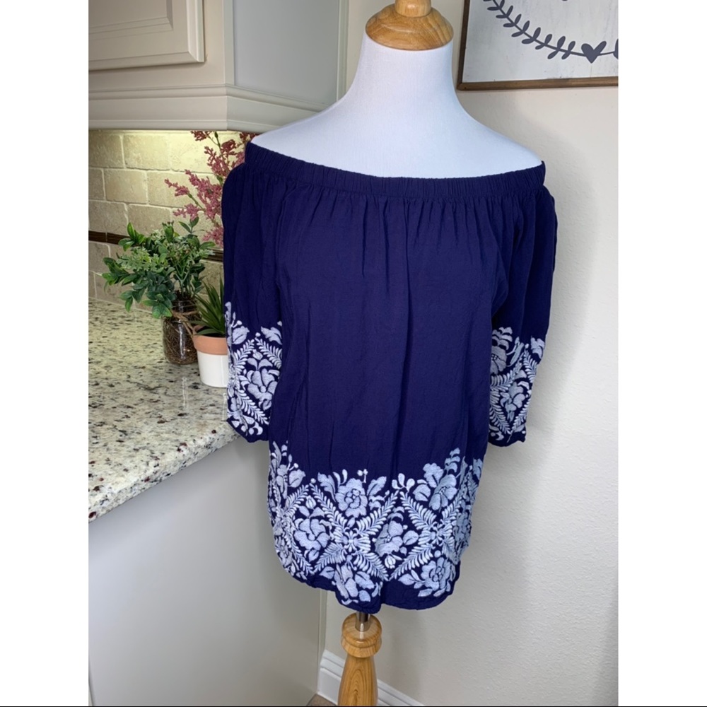 Off shoulder navy blue top